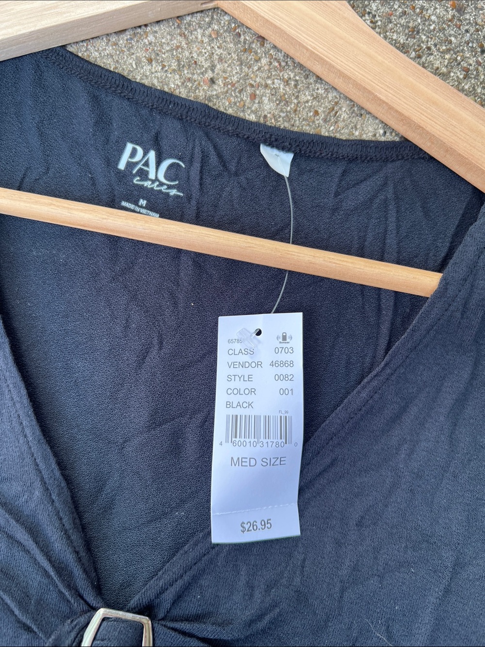 PacSun Black Ring Tie-Front Crop Top - Picture 2 of 7